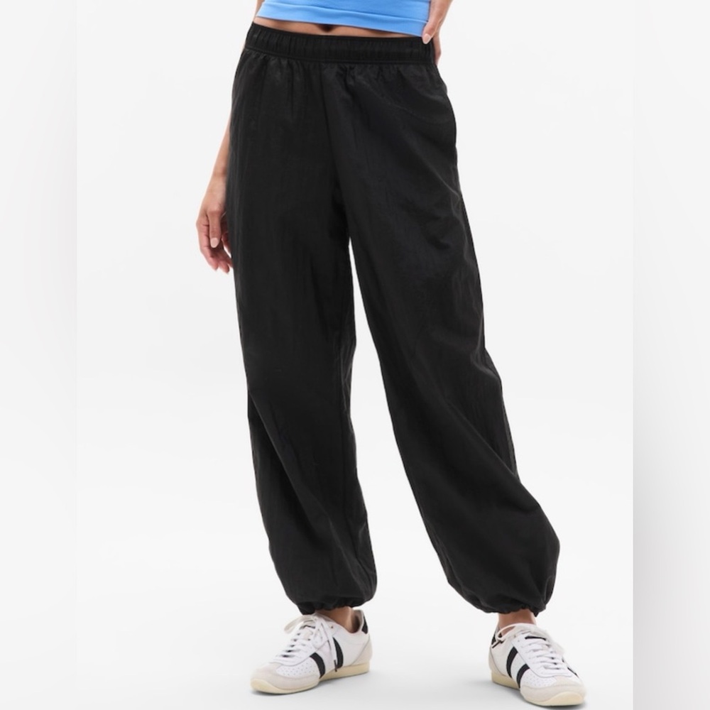 Women's Black utility pant. New with tags